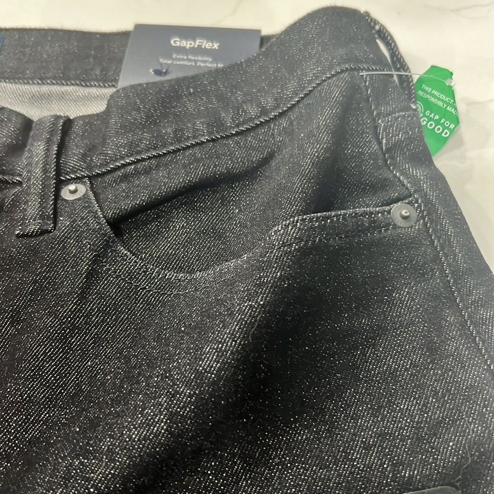 NWT GAP Black Straight Jeans Classic Style 32x30 - Picture 4 of 6